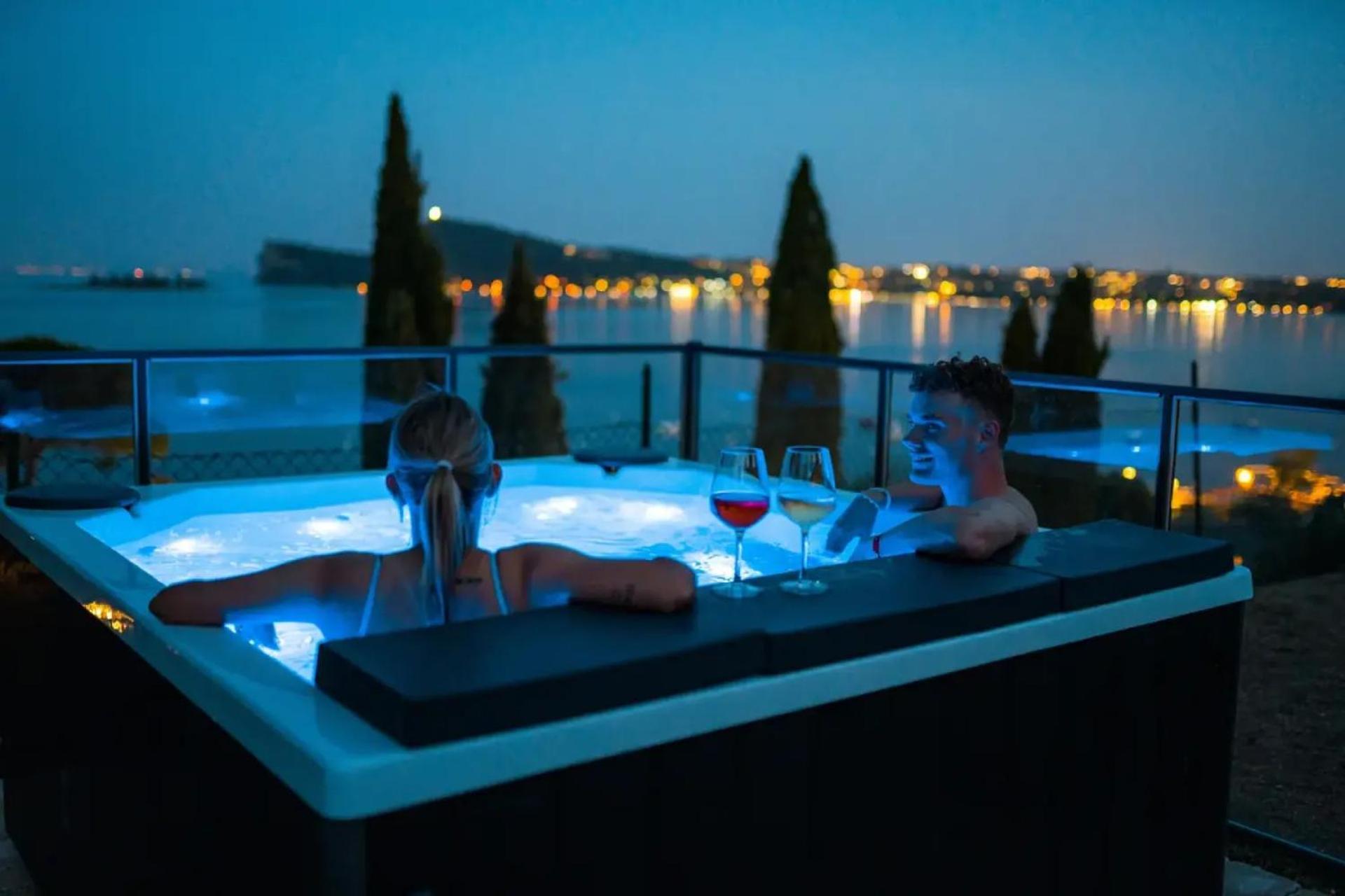 Vacanze Glamping Boutique San Felice del Benaco Eksteriør billede