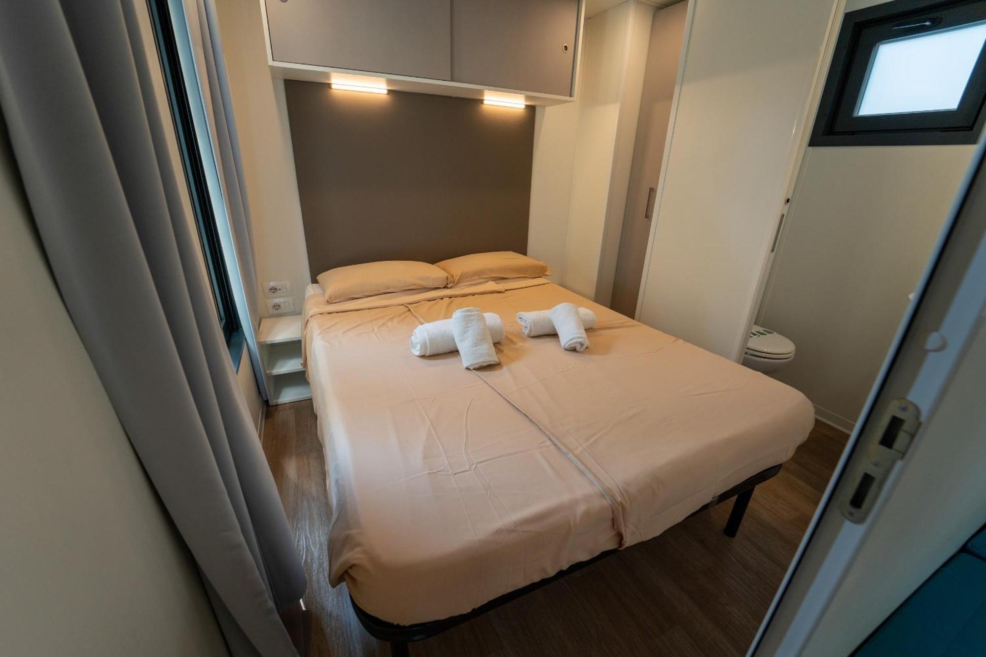 Vacanze Glamping Boutique San Felice del Benaco Værelse billede