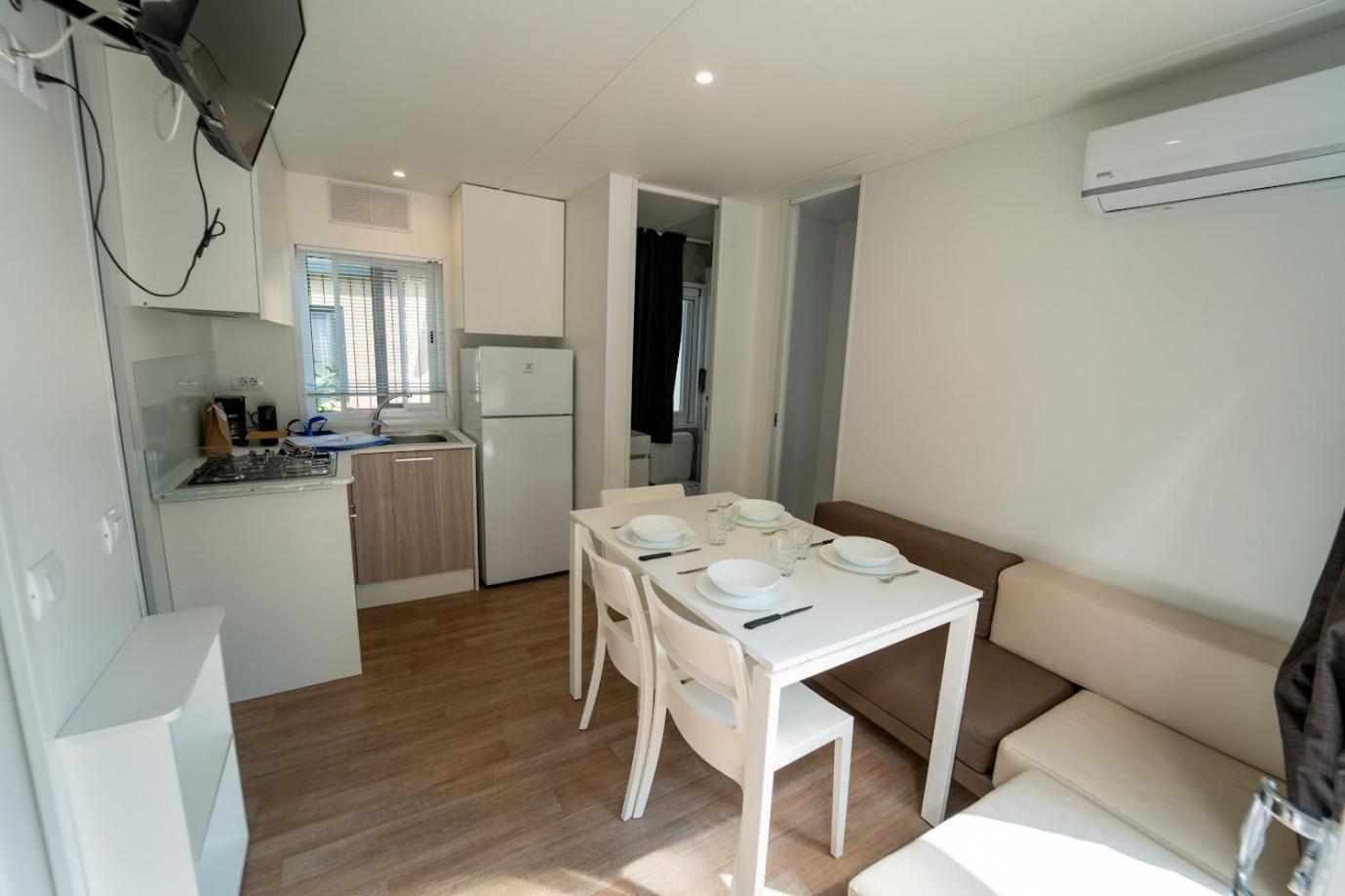 Vacanze Glamping Boutique San Felice del Benaco Værelse billede