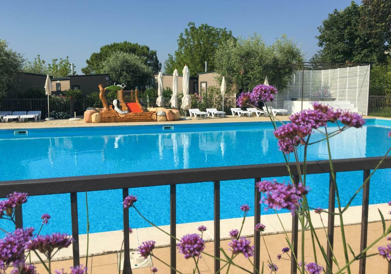 Vacanze Glamping Boutique San Felice del Benaco Eksteriør billede