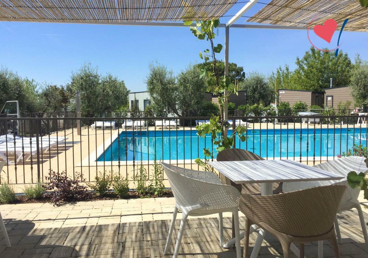 Vacanze Glamping Boutique San Felice del Benaco Eksteriør billede